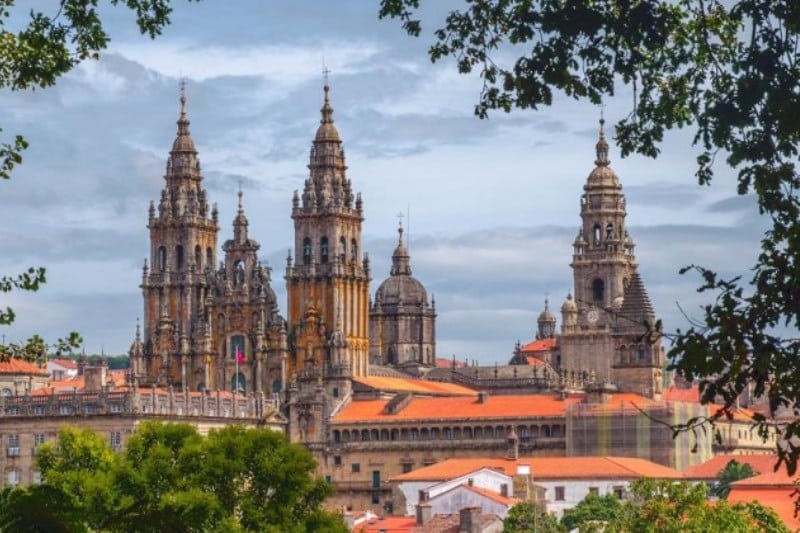 https://projetos.ss2.com.br/btgviagens/wp-content/uploads/2019/09/Pacote-Caminhos-de-Santiago.jpg
