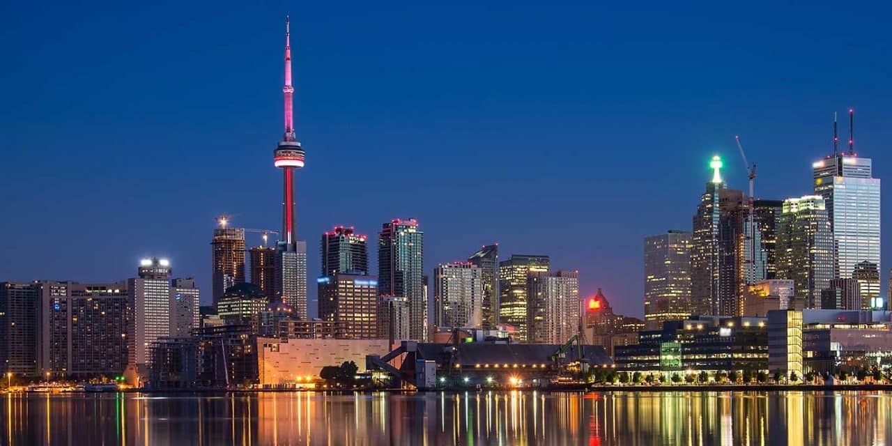https://projetos.ss2.com.br/btgviagens/wp-content/uploads/2019/09/pacotes-de-viagens-banner-internas-america-do-norte-canada-toronto-1280x640.jpg