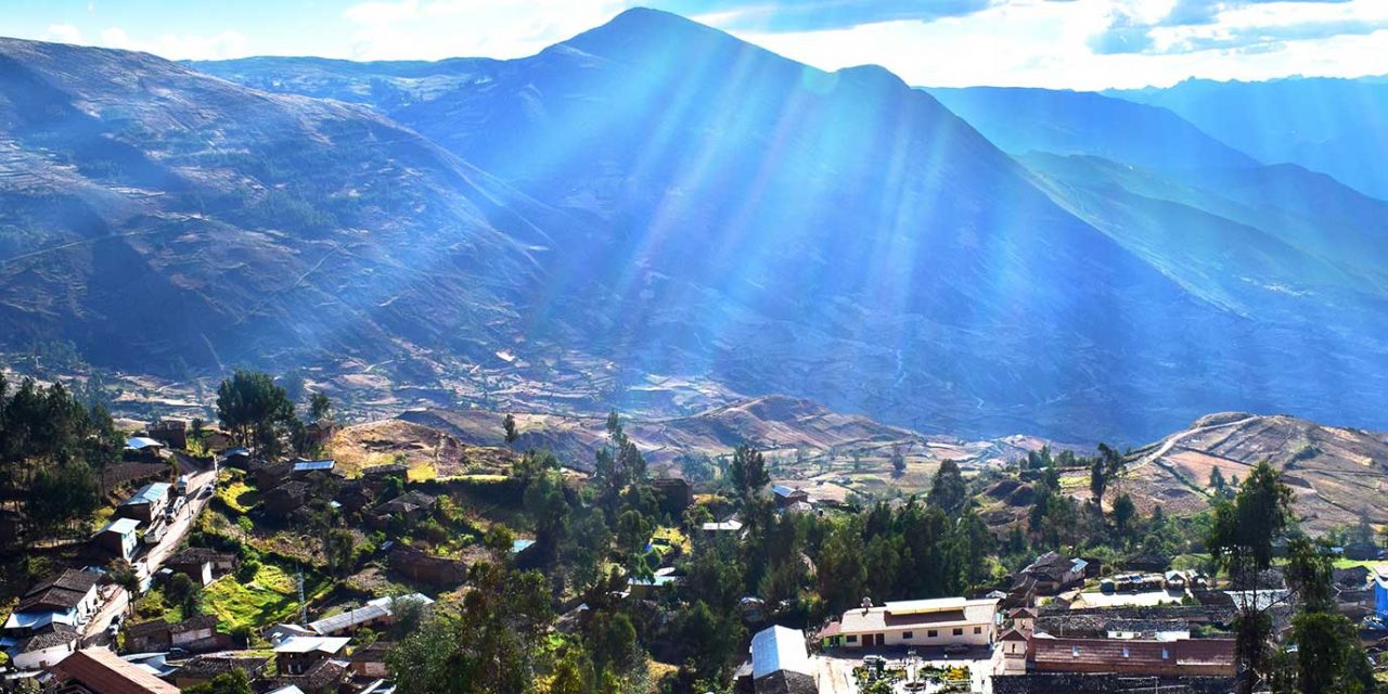 https://projetos.ss2.com.br/btgviagens/wp-content/uploads/2019/10/pacotes-de-viagens-banner-internas-america-do-sul-chile-santiago-1280x640.jpg