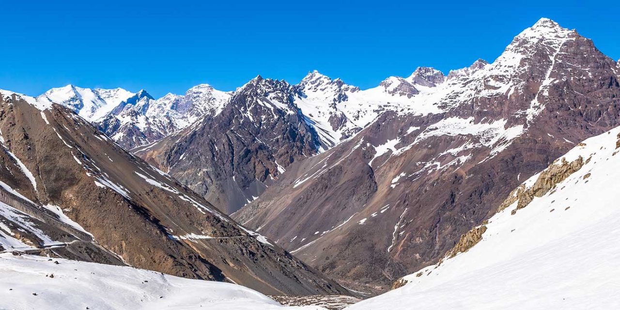 https://projetos.ss2.com.br/btgviagens/wp-content/uploads/2019/10/pacotes-de-viagens-banner-internas-america-do-sul-chile-ski-neve-1280x640.jpg