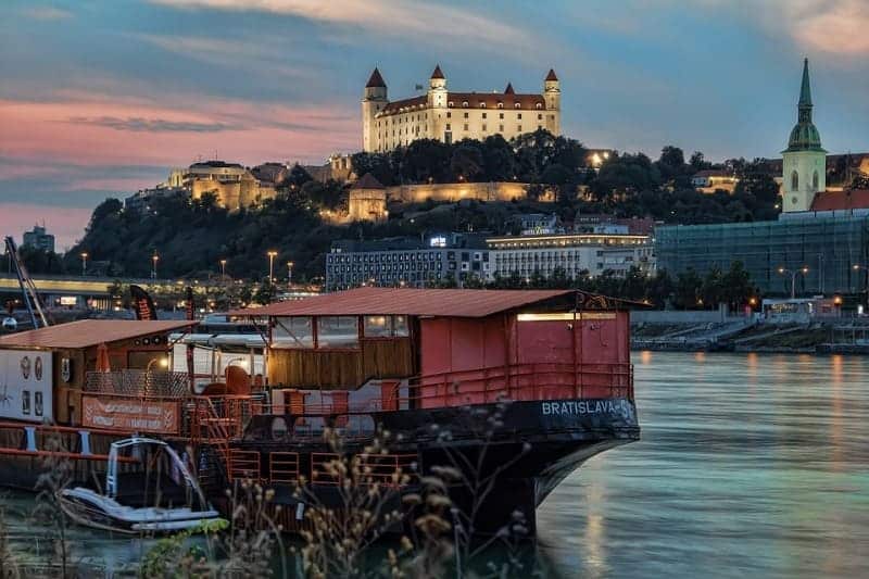 https://projetos.ss2.com.br/btgviagens/wp-content/uploads/2020/01/capitais-imperiais-com-croacia-e-bosnia.jpg