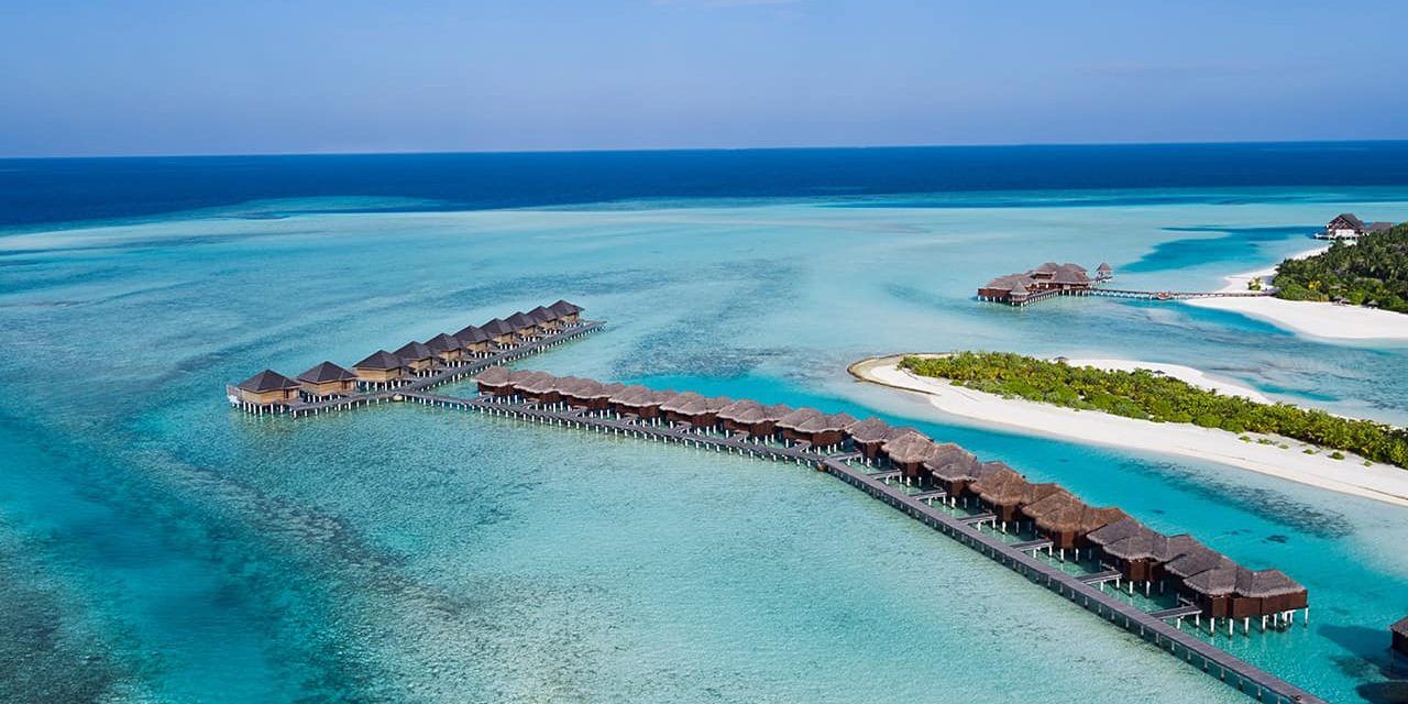 https://projetos.ss2.com.br/btgviagens/wp-content/uploads/2021/09/Ilhas-Maldivas-vista-aerea-do-anantara-veli-maldives-resort-1280x640.jpg